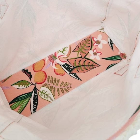 Spartina 449 - Pink Lemonade Beach Tote; Like New; Used Once - Picture 5 of 11